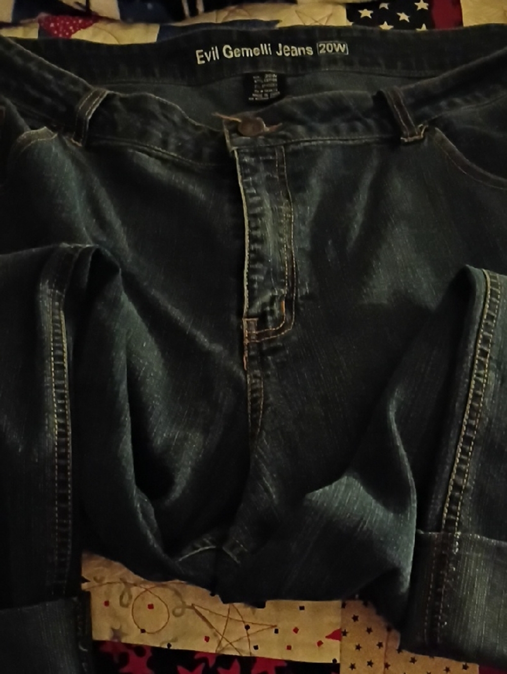 Women's Dark Blue Capri Jeans